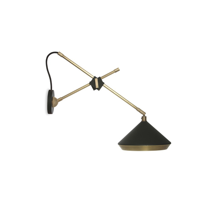 Pare Wall Lamp